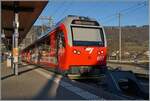 Der CJ Be 4/4 652 wartet mit dem ABt 712 in Glovelier als R36 auf die Abfahrt nach La Chaux de Fonds.