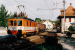 Zuckerrübenkampagne Aarberg 1987
Im Jahre 1987 fand der Rübenverlad auch noch in Flumenthal statt.
Mehrmals täglich wurden mit dem SNB De 4/4 321 auf Rollschemel verladene Rübenwagen von und nach Niederbipp zu- und abgeführt.
Die Archivaufnahmen sind im Oktober 1987 auf dem Bahnhof Flumenthal entstanden.
Foto: Walter Ruetsch


