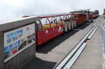 'Welcome to the Top'! Hier macht die Brienz-Rothorn-Bahn in der Bergstation Werbung f�r sich selbst.