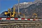Gleisbaumaschine am Ausbau der Doppelspur zwischen Landquart und Malans.