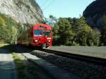 Schnellzug Davos-Landquart zwischen Grsch und Malans.Ganda 27.10.10
