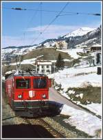 Ge 4/4 81  Wallis  ist eine der beiden Furkatunnelloks und war 1982 kurzzeitig bei der RhB im Einsatz, hier bei Saas im Prttigau.