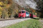 Regionalzug nach Landquart zwischen Grsch und Malans.Ganda 30.10.11