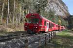 Der Regio aus Davos nach Landquart im Halbschatten.Ganda 30.10.11