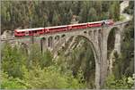 R 1833 mit Ge 4/4 III 646  Sta.Maria/Val Müstair  auf dem Wiesner Viadukt.