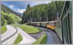 R1822 mit Ge 6/6 I 415 zwischen Davos Monstein und Davos Glaris.