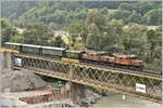 Leermaterialzug nach Landquart mit Ge 6/6 I 414 und 415 auf der Hinterrheinbrücke in Reichenau-Tamins. (23.06.2017)