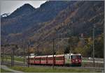 RE1744 mit Ge 4/4 II 611  Landquart  nach Scuol/Tarasp bei Felsberg.