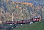 RE1749 nach Disentis mit Ge 4/4 ii 624  Celerina/Schlarigna  bei der Verzweigung in Reichenau-Tamins.