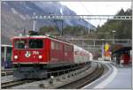 Ge 6/6 II 706  Disentis/Mustr  wartet in Reichenau-Tamins auf die Weiterfahrt nach Disentis. Ich nehme mal an, die Zementwagen sind fr die Gotthardtunnelbaustelle in Sedrun bestimmt. (10.12.2007)