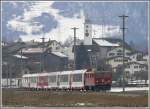 GlacierExpress 900 mit Ge 4/4 I 602  Bernina  bei Castrisch. (09.03.2010)