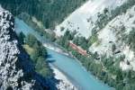 RhB REGIONALZUG 244 von Disentis nach Chur am 25.08.1997 in der Rheinschlucht Ruinaulta bei Isla-Davos mit E-Lok Ge 4/4II 628 - D 4210 - A 1238 - B 2380 - B 2433 - B 2354 - B 2443 - AB 1564.