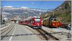 R1428 aus Arosa mit ABe 8/12 3515 begegnet beim Depot Sand der Schneeschleuder X rot mt 95401. (05.04.2020)