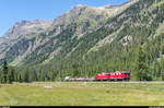 Ge 4/4 I 610  Viamala  und 603  Badus  fahren am 13. Juli 2017 mit dem Baustellenzug  Albula-Shuttle  im Val Bever Richtung Samedan. Dieser verkehrt 1-2 Mal täglich zwischen Samedan und Preda und dient zur Versorgung der Baustelle des neuen Albulatunnels II.