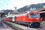 RhB Schnellzug 550 von St.Moritz nach Chur am 28.08.1996 in St.Moritz mit E-Lok Ge 4/4 III 647 - WRS 3821 - B 2258 - A 1241 - A 1224 - B 2392 - B 2436 - B 2380 - D 4224..