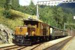 RhB Extrazug 3572 fr RHTIA INCOMING von Bergn nach Davos Platz am 24.08.1995 in Filisur mit E-Lok Ge 6/6 I 414 - B 2246 - D 4052I - B 2247. Hinweis: gescanntes Dia
