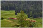 RE1141 mit der Ge 4/4 III 642  Breil/Brigels  oberhalb Bergün.