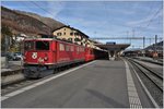 Die Ge 6/6 II 704  Davos  kam wieder mal zu Schnellzugsehren am R1129 von Chur nach St.Moritz.