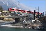 Bau der 2.Hinterrheinbrücke der RhB in Reichenau-Tamins. S1 1512 mit ABe 4/16 3103 (23.02.2018)