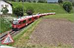 S2 1561 nach Thusis  mit ABe 4/16 3102 in Campagna zwischen Reichenau-Tamins und Bonaduz. (07.05.2018)