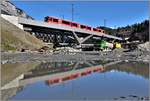 S2 1557 nach Thusis mit ABe 4/16 3104 auf der neuen Hinterrheinbrücke in Reichenau-Tamins. (05.12.2019)