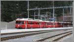 Be 4/4 511 mit Regio nach Rh�z�ns in Reichenau-Tamins.