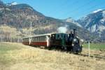 RhB Salondampfzug 3833 fr Verein Dampffreunde der RhB von Landquart nach Thusis am 20.02.1998 zwischen Reichenau und Bonaduz mit Dampflok G 3/4 1 - As 1142 - As 1141. Hinweis: Der einzige Salondampfzug mit Dampflok Rhtia, der jemals verkehrte, gescanntes Dia
