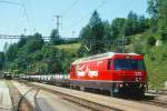 RhB Extra-Gterzug 6543 von Landquart nach Filisur am 27.06.1995 Einfahrt Filisur mit E-Lok Ge 4/4III 641 - Rw 8242 - Rw 8263 - Rw 8222 - Rpw 8237 - Rw 8244 - Rw 8267 - Rw 8264 - Rw 8241.
