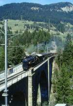 RhB Dampfzug 3562 fr Verein Dampffreunde der RhB von Filisur nach Landquart am 10.05.1994 auf Soliser Viadukt mit Dampflok G 4/5 108 - A 1102 - B 2060 - D 4052I - B 2245 - B 2246 - B 2247 - B 2301