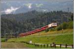 RE1141 mit der Ge 4/4 III 641  Maienfeld  bei Reichenau-Tamins.