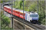 RE1140 mit Ge 4/4 III 649  Lavin   aus St.Moritz auf der Hinterrheinbrücke bei Reichenau-Tamins. (27.04.2016)