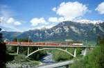 RhB Glacier-Express 561 von Zermatt nach St.Moritz 09.05.1999 auf Hinterrheinbrcke bei Thusis mit E-Lok Ge 4/4 III 649 - BVZ As 2011ff - B - D - 3x B 3x - 2x A - Hinweis: Winter Glacier wegen