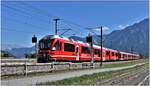 IR1137 nach St.Moritz mit ABe 8/12 3501 bei Felsberg.