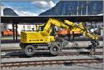 Zweiwegebagger Gleis AG in Landquart RhB.