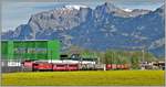 5135 nach Samedan mit Ge 6/6 II 705  Pontresina/Puntraschigna  in Untervaz-Trimmis.