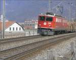 Ge 6/6 II 705  Pontresina/Puntraschigna  fhrt mit einem Holzzugg von Chur nach Ems Werk, hier bei Chur West.