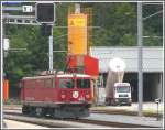 Ge 4/4 I 602  Bernina  rangiert in Reichenau-Tamins.