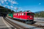 Ge 6/6 II 707  Scuol  am 11. August 2011 mit einem Gterzug in Reichenau-Tamins.