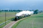 RhB Dampfzug 3039 fr GRAUBNDEN TOURS von Landquart nach Disentis am 23.05.1998 zwischen Igis und Zizers mit Dampflok G 4/5 107 - B 2245 - D 4052I - B 2060 - A 1102.