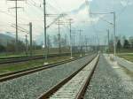 Doppelspurausbau Landquart-Chur.Fertiges Teilstck zwischen  Zizers und Igis.Ganz links die Gleise der SBB.09.04.06
