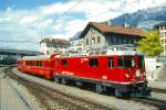 RhB Schnellzug 534 von St.Moritz nach Chur am 13.05.1994 Einfahrt Chur mit E-Lok Ge 4/4II 620 - A 1281 - A 1283 - B 2392 - B 2348 - B 2343 - D 4218. Hinweis: gescanntes Dia
