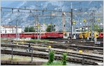 RE1120 aus St.Moritz mit Ge 6/6 II 707  Scuol  fährt in Chur ein. (15.09.2016)