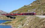 RhB ABe 8/12 3507  Allegra  mit dem Bernina-Express am 20.09.2018 (10:23 Uhr) auf dem Weg nach Tirano. Der Triebwagen wirbt für ABB. 