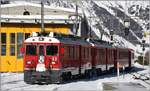 R1625 nach Tirano mit ABe 4/4 III 52  Brusio  und 56  Corviglia in Pontresina. (30.11.2019)