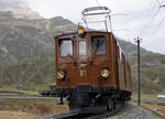 Rhätische Bahn (RhB).
25 Jahre Club 1889.
Zu diesem Jubiläum verkehrten am 2. Oktober 2021 zwei historische Extrazüge der BERNINA BAHN von St. Moritz nach Tirano. Ge 4/4 81 der Museumsbahn Blonay Chamby (BC), ehemals Bernina Bahn und ABe 4/4 46 mit historischen Wagen zwischen Bernina Lagalb und Ospizio Bernina.
Im September 1918 gastierte das Bernina Krokodil in der Westschweiz bei der BC.
Zum Fotostandort: Vom Geleise weit entfernt, Bildausschnitt Fotoshop.
Foto: Walter Ruetsch