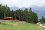 Rhätische Bahn (RhB).
25 Jahre Club 1889.
Zu diesem Jubiläum verkehrten am 2. Oktober 2021 zwei historische Extrazüge der BERNINA BAHN von St. Moritz nach Tirano. Ge 4/4 81 der Museumsbahn Blonay Chamby (BC), ehemals Bernina Bahn und ABe 4/4 46 mit historischen Wagen bei Pontresina.
Im September 1918 gastierte das Bernina Krokodil in der Westschweiz bei der BC.
Foto: Walter Ruetsch