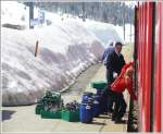 Der Wirt des Bahnhofbuffet in Alp Grm muss mangels Strasse den Zug fr die Abfallentsorgung bentzen.