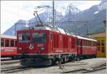 Gem 4/4 802  Murmeltier  und ABe 4/4 I 35 pausieren beimm Depot Poschiavo. (06.05.2009)