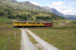 Auf dem Rckweg zur Station Bernina Lagalb kamen dann die beiden historischen Triebwagen ABe 4/4 34 und ABe 4/4 30 wieder aus dem Engadin zurck.