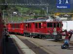 Der Gegenzug vom Berninapass kommend, fhrt mit ABe 4/4 III Nr.